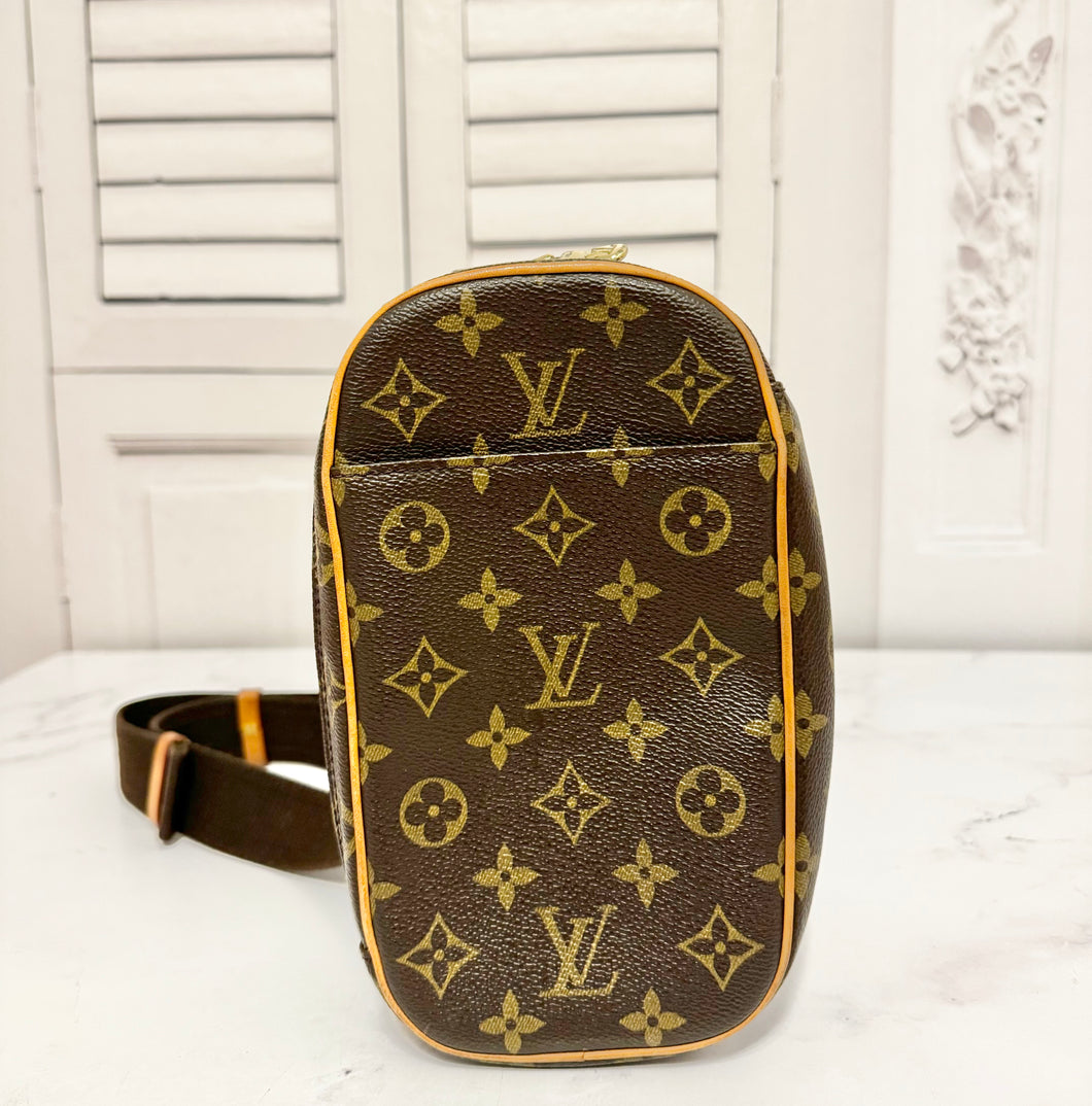 PRELOVED Louis Vuitton Monogram Pochette Gange