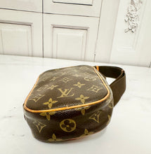 Load image into Gallery viewer, PRELOVED Louis Vuitton Monogram Pochette Gange
