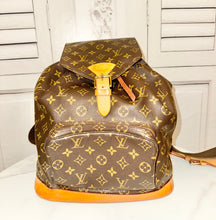 Load image into Gallery viewer, PRELOVED Louis Vuitton Montsouris GM Backpack
