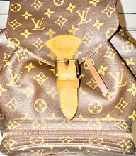 Load image into Gallery viewer, PRELOVED Louis Vuitton Montsouris GM Backpack
