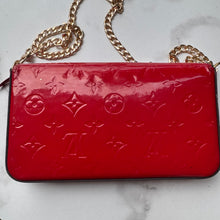 Load image into Gallery viewer, Louis Vuitton Vernis Felicie Pochette
