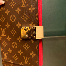 Load image into Gallery viewer, Louis Vuitton Paul Notebook Cover MM
