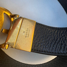 Load image into Gallery viewer, Gucci Marmont Reversible Black / Brown Belt Size 90/ 36

