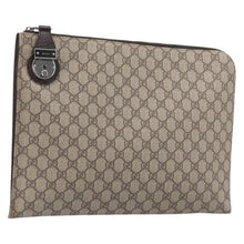 Load image into Gallery viewer, Gucci GG Supreme Canvas Laptop Sleeve
