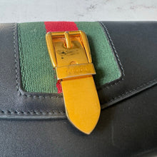 Load image into Gallery viewer, Gucci Sylvie Continental Wallet
