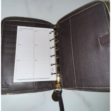 Load image into Gallery viewer, GUCCI Small Ring Agenda
