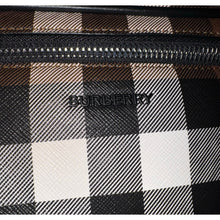 Load image into Gallery viewer, BRAND NEW Burberry Cason Bumbag
