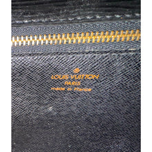 Load image into Gallery viewer, Louis Vuitton Epi Monceau Black

