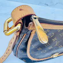 Load image into Gallery viewer, Louis Vuitton Monogram Tulum GM
