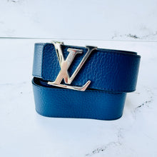 Load image into Gallery viewer, Louis Vuitton Size 95 / 38 Taurillon Leather Reversible Men's Belt

