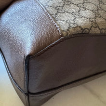 Load image into Gallery viewer, GUCCI GG Supreme Monogram Web Ophidia Tote Brown
