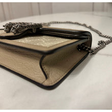 Load image into Gallery viewer, Gucci Super Mini Dionysus
