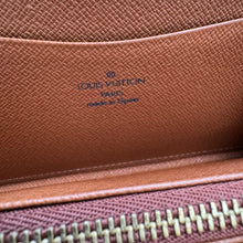 Load image into Gallery viewer, Louis Vuitton Monogram Zippy Wallet
