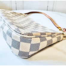 Load image into Gallery viewer, Louis Vuitton Damier Azur Pochette Accessories NM
