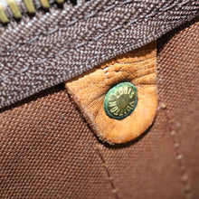 Load image into Gallery viewer, Louis Vuitton Monogram Keepall 60

