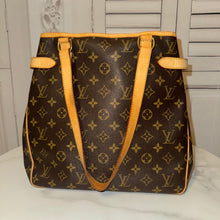 Load image into Gallery viewer, Louis Vuitton Monogram Batignolles Vertical
