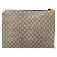 Load image into Gallery viewer, Gucci GG Supreme Canvas Laptop Sleeve
