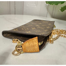 Load image into Gallery viewer, Louis Vuitton Monogram Bucket GM Pouch
