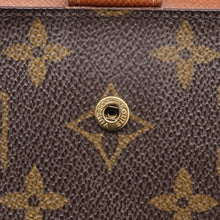 Load image into Gallery viewer, Louis Vuitton Monogram Medium Ring Agenda
