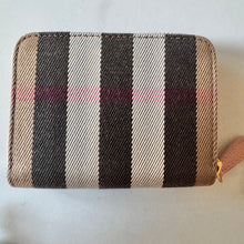 Load image into Gallery viewer, BRAND NEW Burberry Hampshire Crossbody and Wallet Bundle Pink
