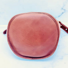 Load image into Gallery viewer, COACH Vintage Glove-Tanned Sac Bucket Hobo Bag
