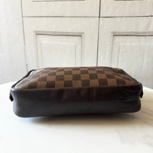 Load image into Gallery viewer, Louis Vuitton Damier Ebene Trousse Toilette 23 CA0979
