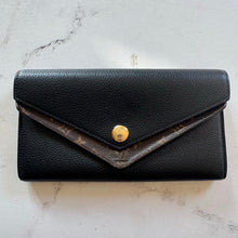 Load image into Gallery viewer, Louis Vuitton Grained Calfskin Monogram Double V Wallet

