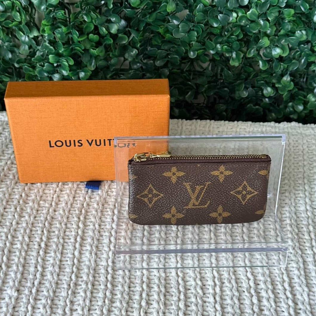 Louis Vuitton Monogram Key Pouch SD0241