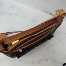 Load image into Gallery viewer, Louis Vuitton Monogram Hudson GM
