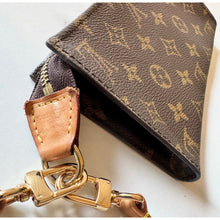 Load image into Gallery viewer, Louis Vuitton Monogram Bucket GM Pouch
