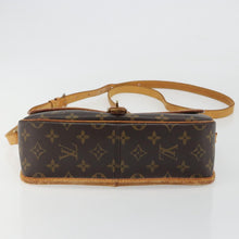 Load image into Gallery viewer, Louis Vuitton Monogram Sologne
