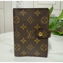 Load image into Gallery viewer, Louis Vuitton Small Ring Agenda
