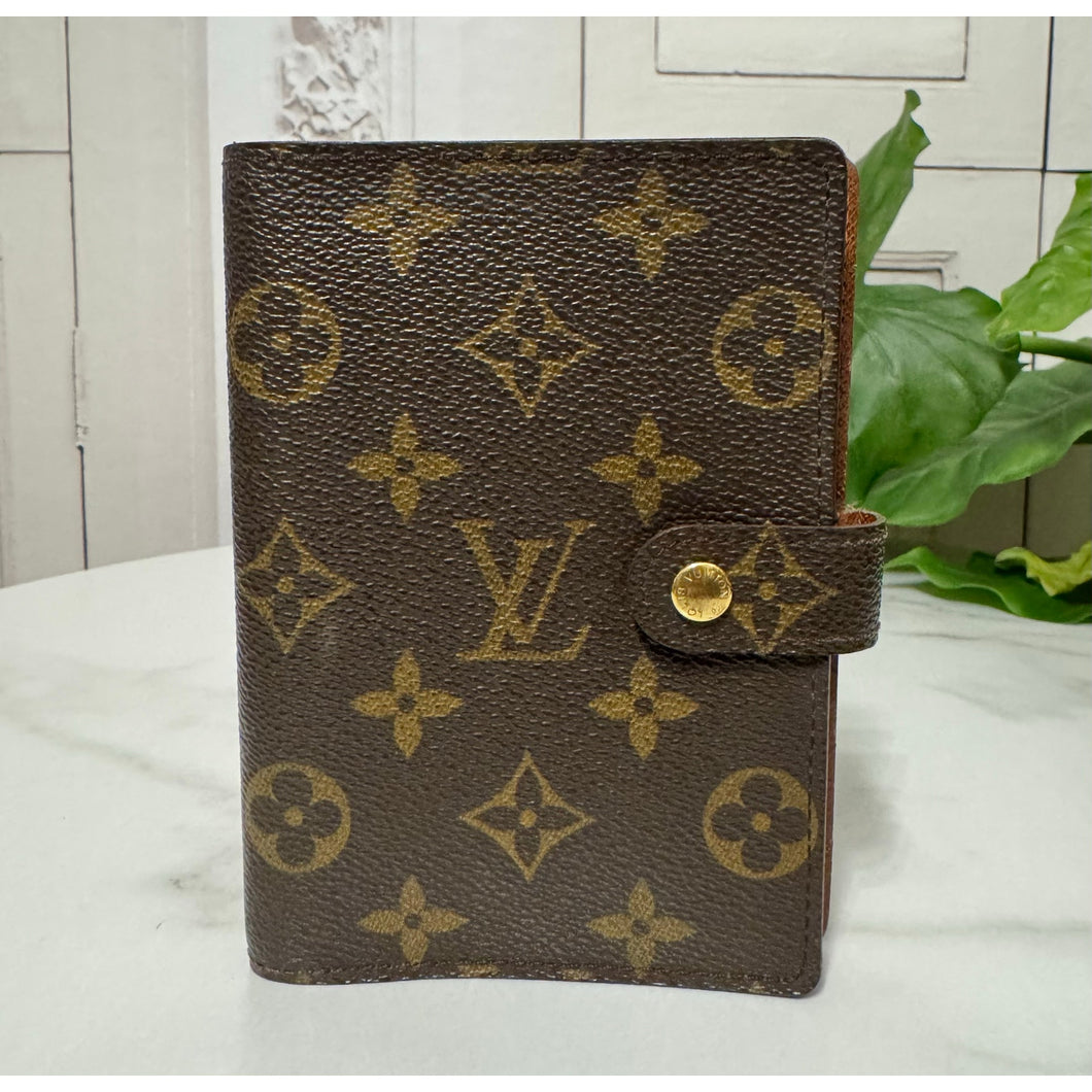 Louis Vuitton Small Ring Agenda