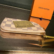 Load image into Gallery viewer, Louis Vuitton Damier Azur Complice Trunks &amp; Bags Key Pouch
