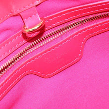 Load image into Gallery viewer, Louis Vuitton Vernis Wilshire PM Rosepop
