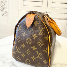 Load image into Gallery viewer, Louis Vuitton SP0996 Monogram Speedy 25
