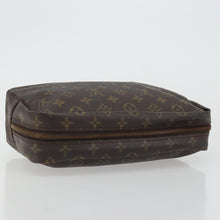 Load image into Gallery viewer, Louis Vuitton Trousse Toiletry 28
