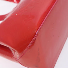 Load image into Gallery viewer, Louis Vuitton Vernis Wilshire PM Rosepop
