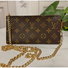 Load image into Gallery viewer, Louis Vuitton Monogram Bucket GM Pouch
