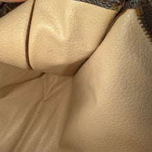Load image into Gallery viewer, Louis Vuitton Toiletry Pouch 26
