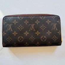 Load image into Gallery viewer, Louis Vuitton Monogram Zippy Organizer Wallet
