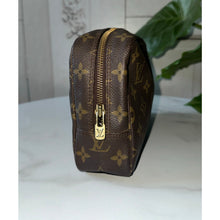 Load image into Gallery viewer, Louis Vuitton Monogram Trousse Toilette 23
