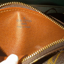 Load image into Gallery viewer, Louis Vuitton Monogram Papillon 30 with Companion Pouch
