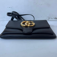 Load image into Gallery viewer, Gucci GG Arli Crossbody
