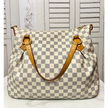 Load image into Gallery viewer, Louis Vuitton Damier Azur Evora MM
