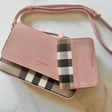 Load image into Gallery viewer, BRAND NEW Burberry Hampshire Crossbody and Wallet Bundle Pink
