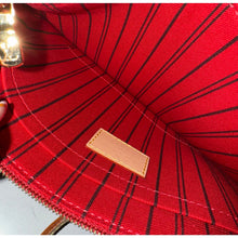 Load image into Gallery viewer, Louis Vuitton Monogram Neverfull MM Pouch
