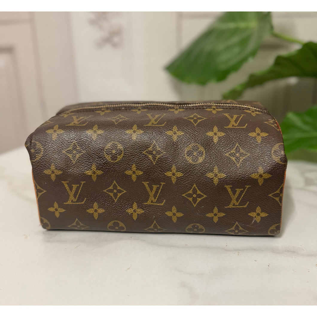 Louis Vuitton Monogram Trousse Patte Pression Cosmetic Bag