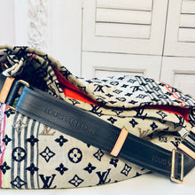 Load image into Gallery viewer, Louis Vuitton Monogram Cheche Bohemian Rouge
