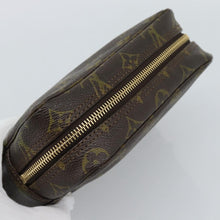 Load image into Gallery viewer, Louis Vuitton Trousse Toiletry 19
